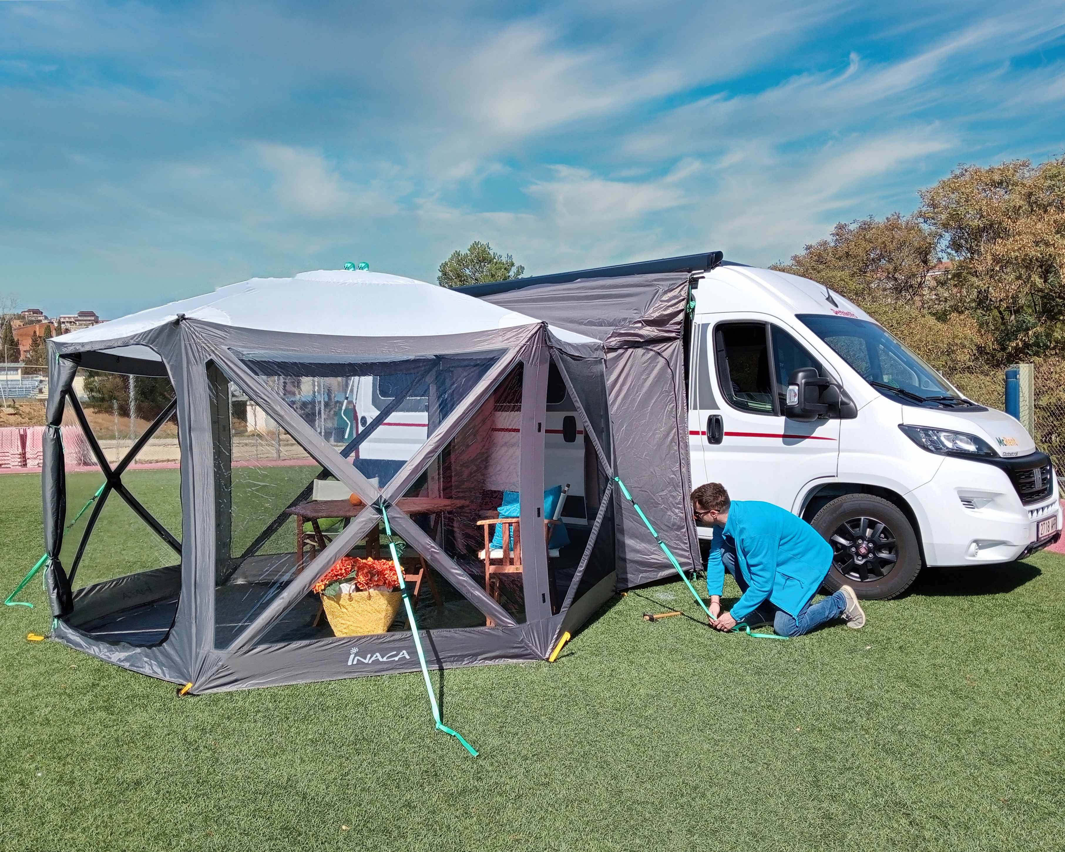 Pop-Up Tent 2023